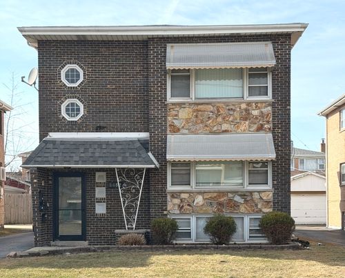 8652 Leamington Ave, Burbank, IL, 60459-2843 | Card Image