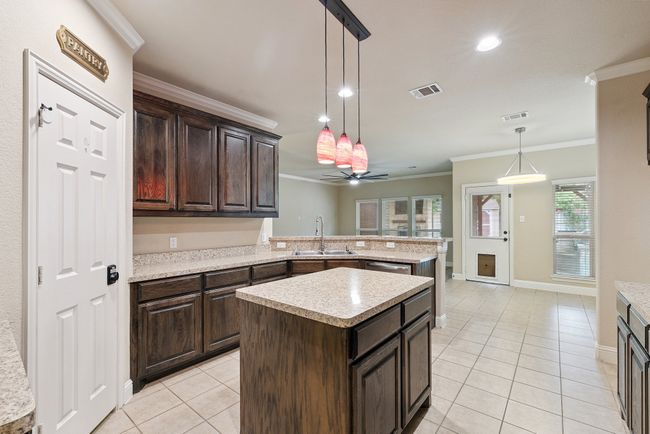 5105 Agave Way, House other with 3 bedrooms, 3 bathrooms and null parking in Fort Worth TX | Image 7
