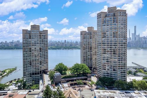 ste-m-11b-7000 Kennedy Blvd E, Guttenberg, NJ, 07093-4825 | Card Image