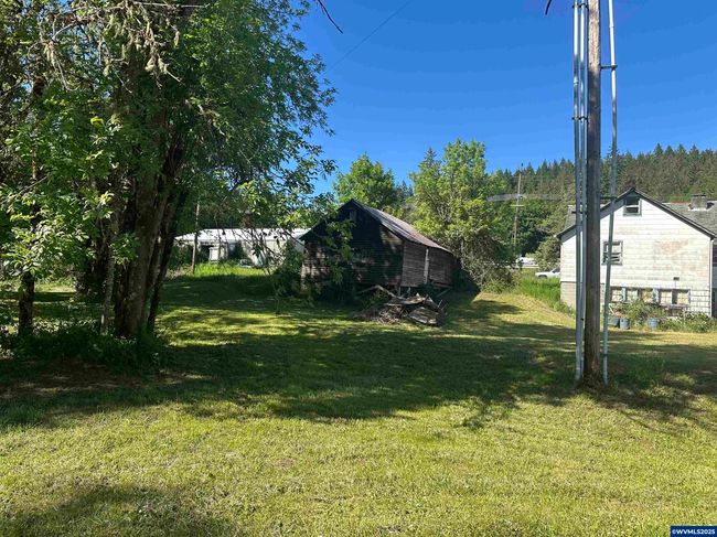 24404 Highway 20, House other with 3 bedrooms, 1 bathrooms and null parking in Philomath OR | Image 26