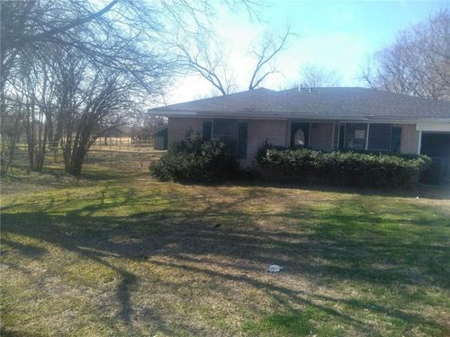 1211 Wolfe City Dr, Greenville, TX, 75401-2107 | Card Image