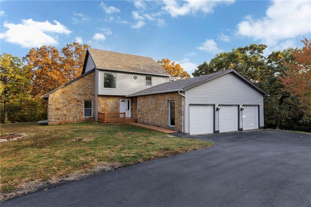 2611 S Crenshaw Road, For Sale in Independence Zoocasa