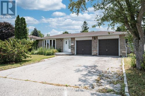 39 Lawrie Road, Ajax (South East), ON, L1S3A1 | Card Image