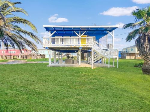 313 Breezeway St, Freeport, TX, 77541-9255 | Card Image