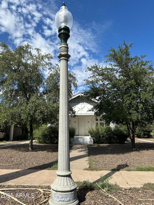 b-526 W Culver St, Phoenix, AZ, 85003-1557 | Card Image