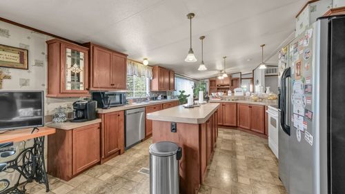 153 Canyon Valley Ln, Weatherford, TX, 76085-3876 | Card Image