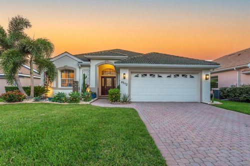 6512 Westward Pl, UNIVERSITY PARK, FL, 34201-2137 | Card Image