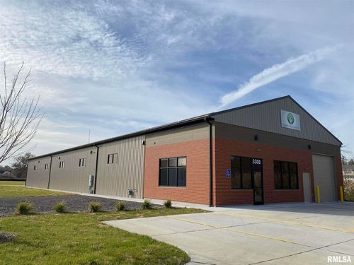 3308 Moencks Rd, Bettendorf, IA, 52722 | Card Image