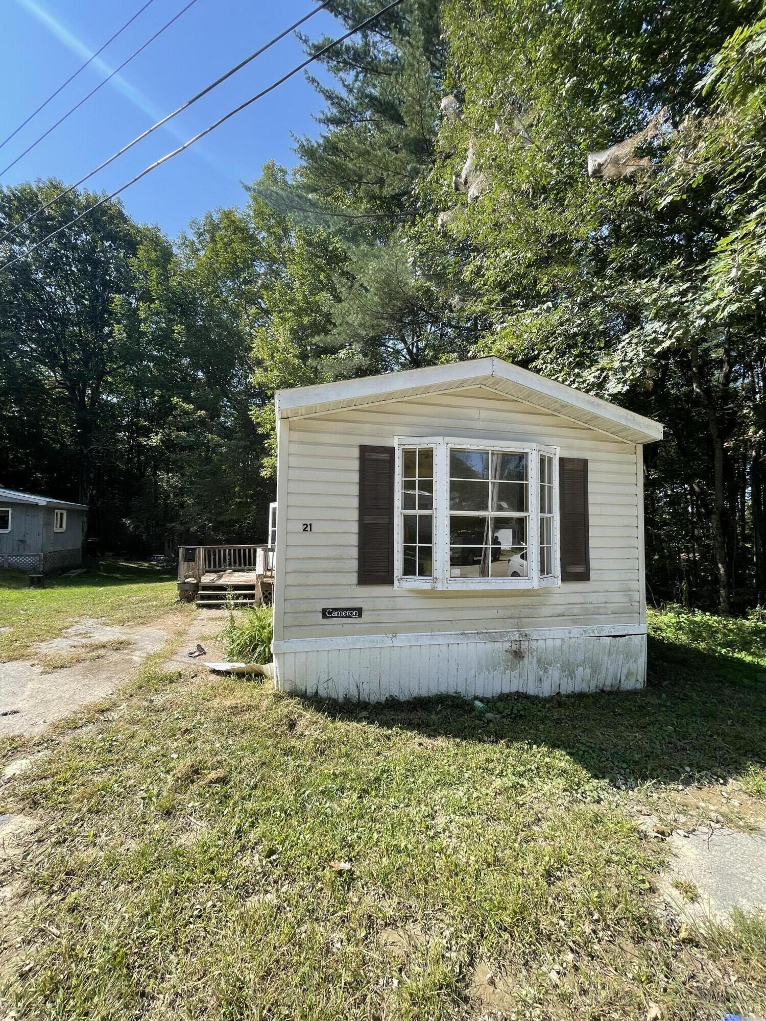 Squire Ct, Winthrop, ME 04364
