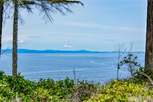1020 Walker St, Port Angeles, WA, 98363-1468 | Card Image
