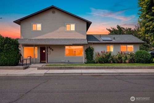 905 4th Ave Se, Quincy, WA, 98848-1546 | Card Image