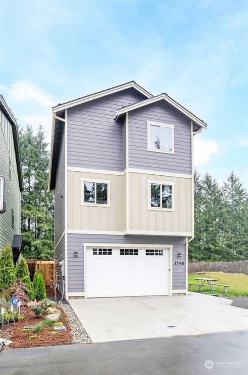 3748 Nw Mountaire Way, Silverdale, WA, 98383 | Card Image