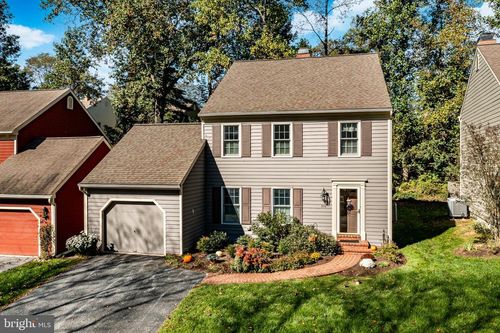 315 Shaker Ln, WEST CHESTER, PA, 19380-6505 | Card Image
