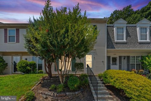 7656 Stana Ct, LORTON, VA, 22079-1716 | Card Image