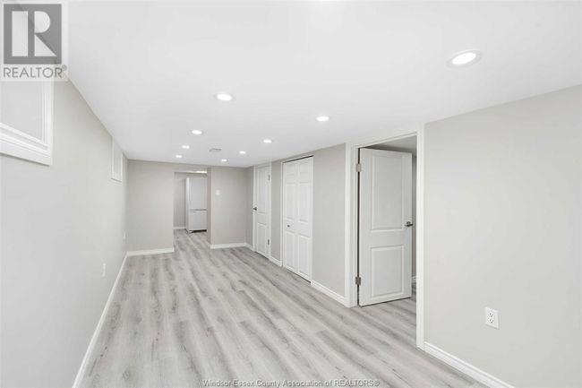 1061 Highland Ave, House other with 4 bedrooms, 3 bathrooms and null parking in Windsor ON | Image 40