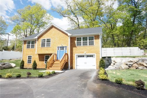 178 Highland St, Cranston, RI, 02920-1739 | Card Image