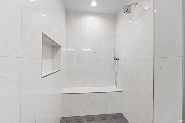 10491 Beaugreen Cv, House other with 5 bedrooms, 3 bathrooms and null parking in Leo IN | Image 31