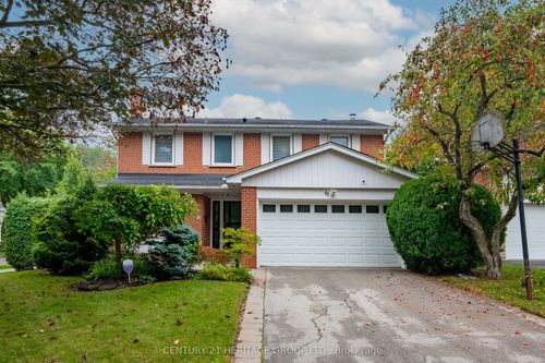 61 Foursome Cres, North York, ON, M2P1W4 | Card Image
