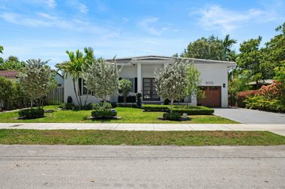 806 Se 11th Ct, House other with 4 bedrooms, 4 bathrooms and null parking in Fort Lauderdale FL | Image 1