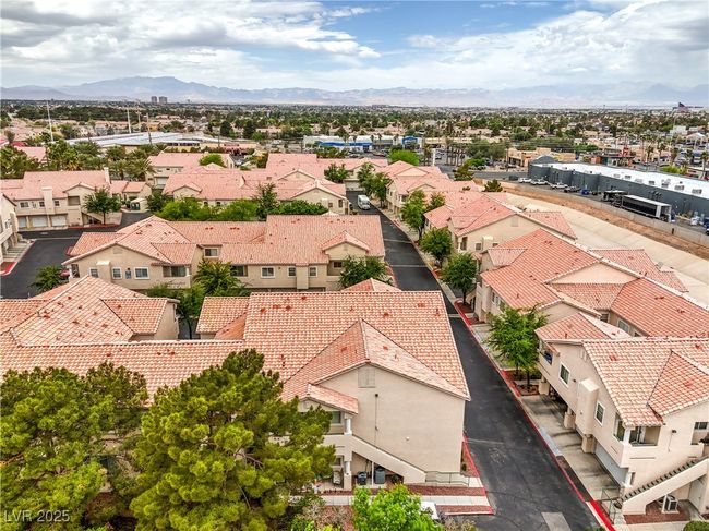2073 - 7450 S Eastern Ave, Condo with 2 bedrooms, 2 bathrooms and null parking in Las Vegas NV | Image 6