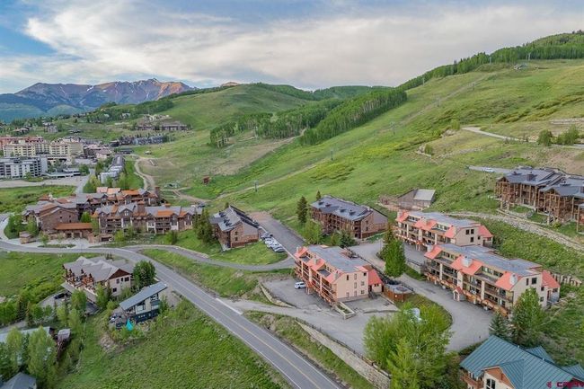110 - 20 Hunter Hill Rd, Condo with 2 bedrooms, 2 bathrooms and null parking in Crested Butte CO | Image 36