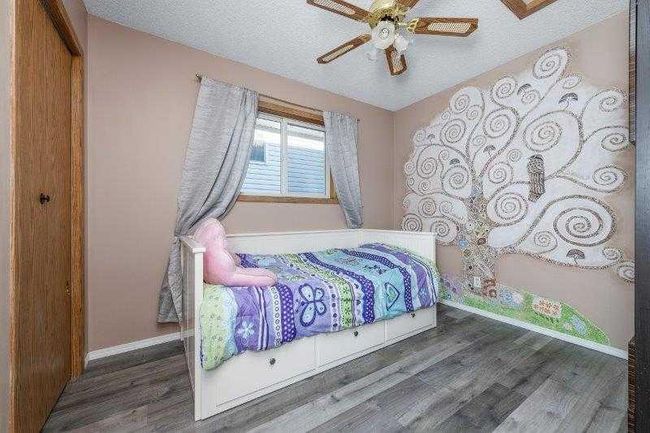 134 Somerset Drive Sw, House other with 4 bedrooms, 3 bathrooms and 4 parking in Calgary AB | Image 22