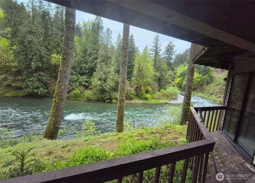 2727 Kalama River Rd, Kalama, WA, 98625-9460 | Card Image