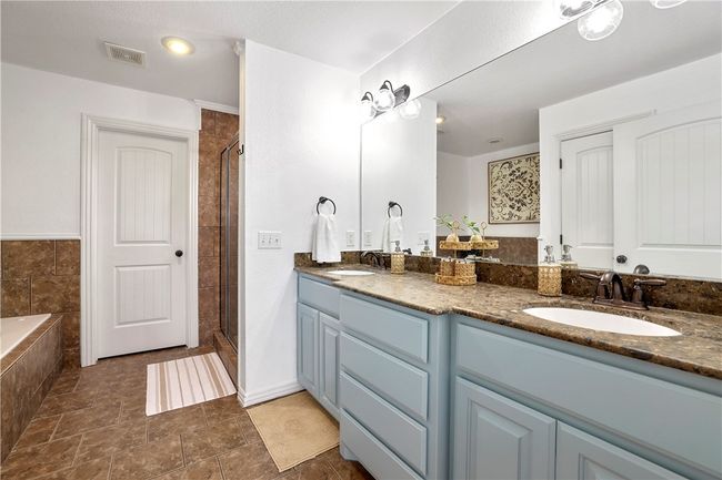 Primary Bath | Image 13