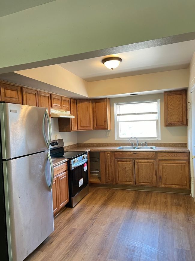 APT-2S - 2900 Elizabeth Ave, Condo with 2 bedrooms, 1 bathrooms and 1 parking in Zion IL | Image 4