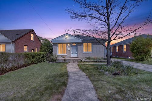 17706 Centralia, Redford, MI, 48240-2243 | Card Image