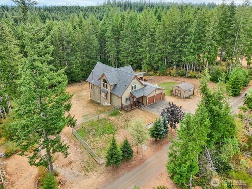 251 E Jobes Ct, Belfair, WA, 98528-8661 | Card Image