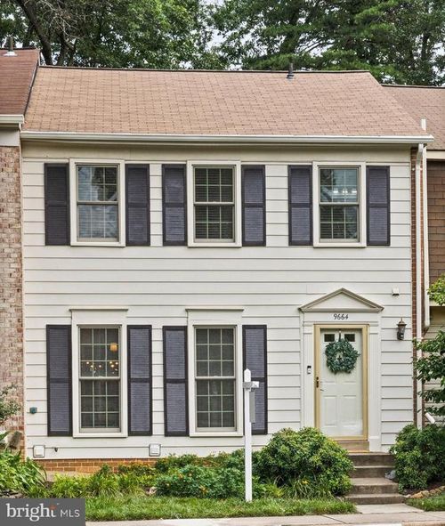 9664 Masterworks Dr, VIENNA, VA, 22181-6131 | Card Image