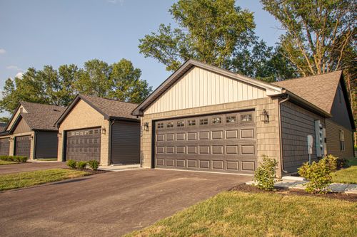 9255 Sun Gold Loop, Reynoldsburg, OH, 43068-4609 | Card Image