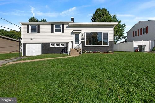 407 E Elm St, LEBANON, PA, 17042-7629 | Card Image