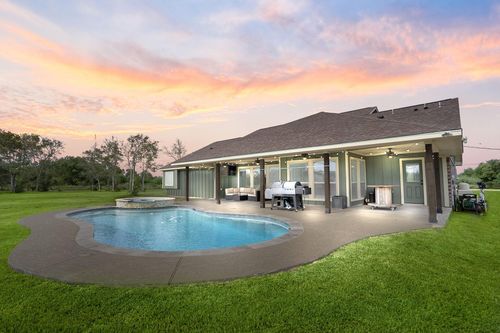 16941 Cowan Rd, Alvin, TX, 77511-9569 | Card Image