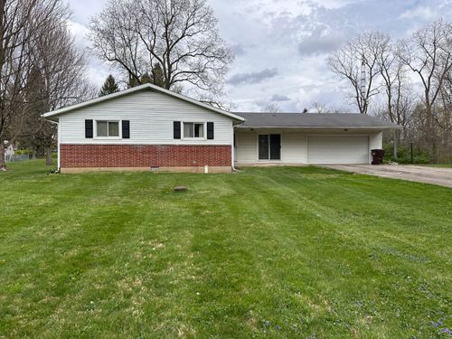 2351 Carriage Hill Dr, Bellefontaine, OH, 43311-9430 | Card Image