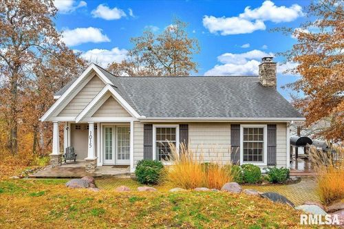 1015 Sunny Knoll Dr, Galesburg, IL, 61401-8470 | Card Image