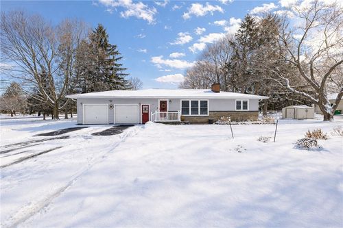 1572 Scribner Rd, Penfield, NY, 14526-9719 | Card Image