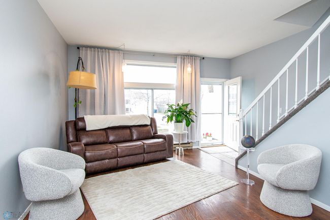 Living Room | Image 10