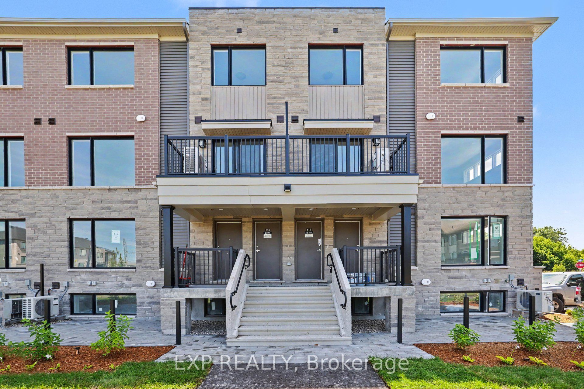 Residential Lease in Kanata