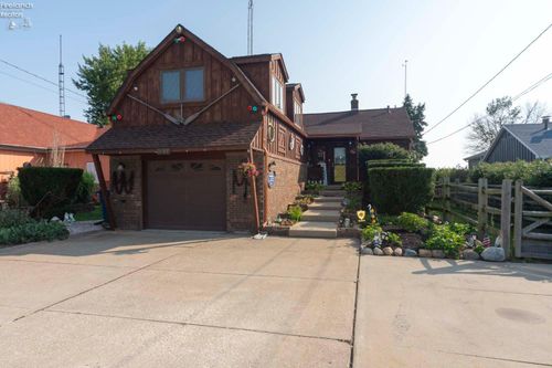 11103 Dyke Rd, Curtice, OH, 43412-9120 | Card Image