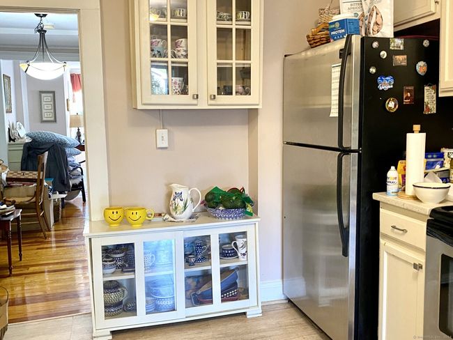 APT-2N - 226 Broad St, Condo with 2 bedrooms, 1 bathrooms and 2 parking in Wethersfield CT | Image 8