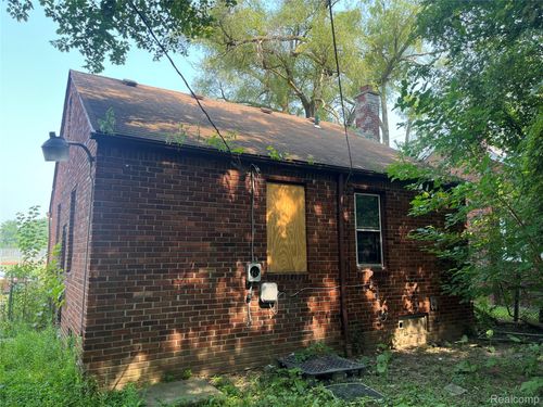 12056 Duchess St, Detroit, MI, 48224-1597 | Card Image