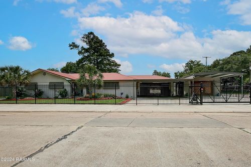 302 E Santa Clara St, New Iberia, LA, 70563-1134 | Card Image