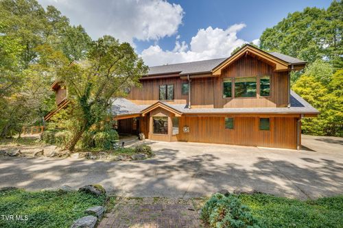 579 Lake Dr, Piney Flats, TN, 37686-3532 | Card Image