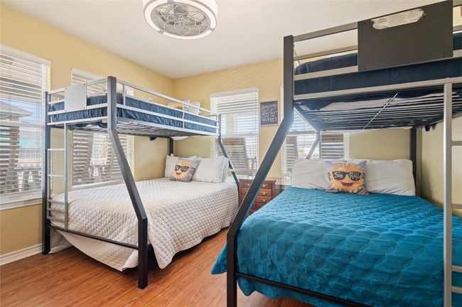 876 Kahla Dr, House other with 5 bedrooms, 2 bathrooms and 2 parking in Crystal Beach TX | Image 38