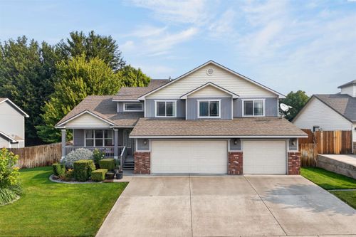 8514 W 3rd Ave, Kennewick, WA, 99336-9421 | Card Image