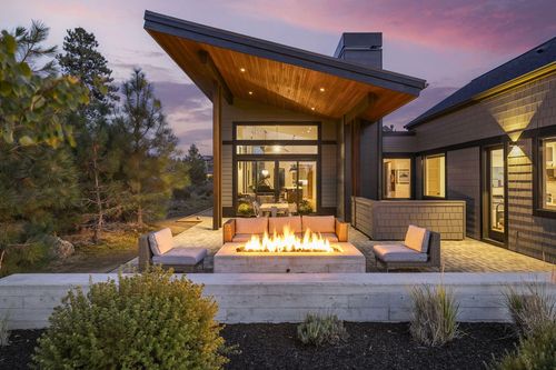 61438 Weinhard Ct, Bend, OR, 97702-3551 | Card Image