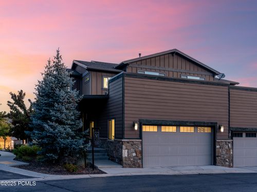819 S Edgewater Ct, Huntsville, UT, 84317-3202 | Card Image