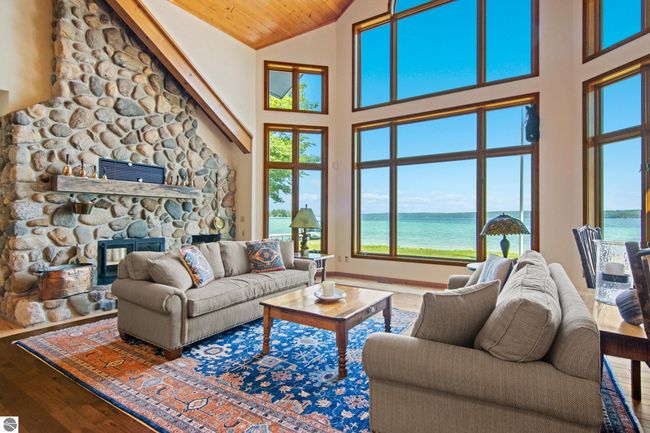3485 N West Torch Lake Dr, House other with 5 bedrooms, 4 bathrooms and null parking in Kewadin MI | Image 17